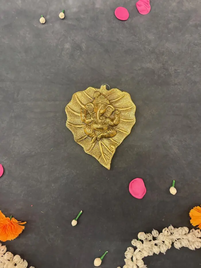Leaf Ganesha Table Top Decor - Image 5