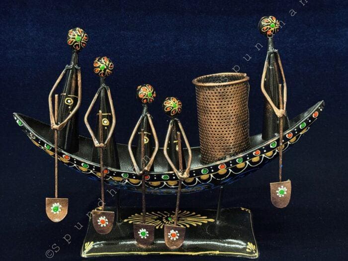 Tribal Boat Style Penstand - Image 1